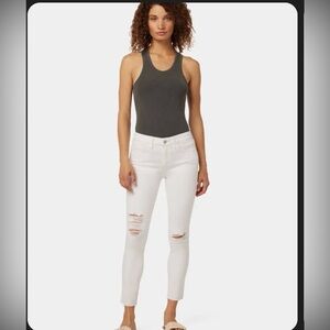 NWT💕Joe's Jeans Women's Cropped White Distressed Jeans
